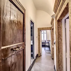 https://palazzo-turci.it-romehotels.com