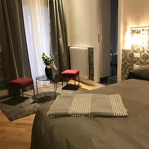 https://mia-residenza-al-pantheon.it-romehotels.com